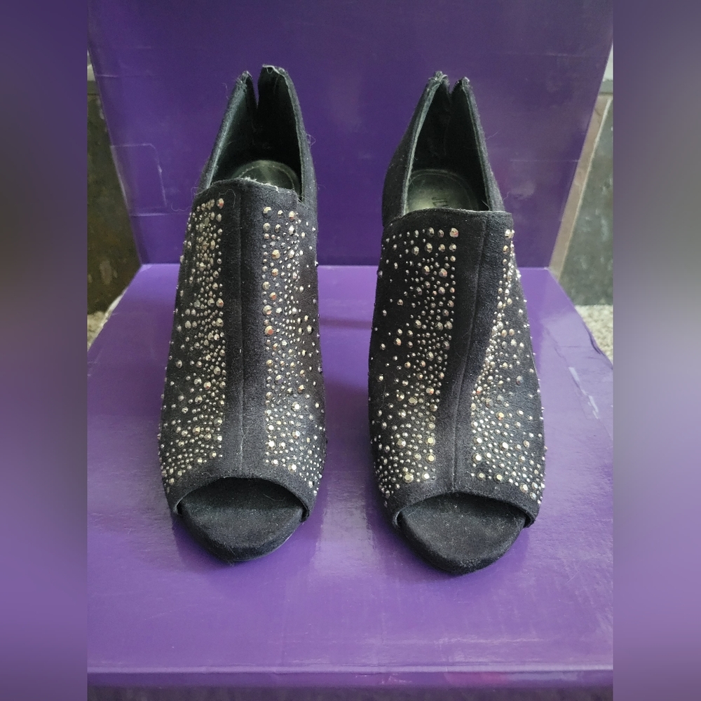 Jennifer Lopez Jezzabelle Heel size 7
